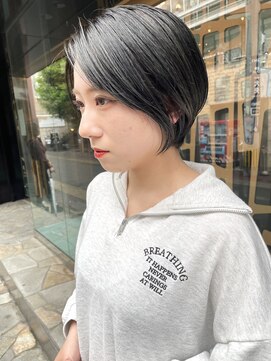 ヌード(NUDE) NUDE20代30代40代カーキカラー大人ショートボブ前髪なしショート