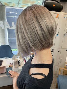 ラフ 難波店(LAFF) #黒髪#ボブルフ#ネビージュ#小顔#ワンレン