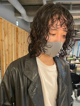 アカ(ACA) ツイストスパイラルパーマ波巻きパーマ波巻スパイラル札幌大通