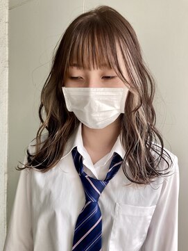 スー 渋谷(suu) ハイトーンインナーカラーベージュグレージュケアブリーチ