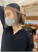 フェイスフレーミング外ハネミディアムくびれヘア