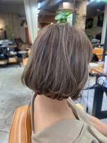 ミカサ(MICASA)&nbsp;白髪ぼかしハイライト/白髪染め/mio kuwamoto