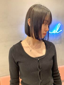 ロンドポレール 北千住(Lond polaire) 切りっぱなしボブ×オリーブグレージュ