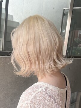 ヲタク(wotaku.) ホワイトブロンドハイトーンブリーチケアブリーチトリプルカラー