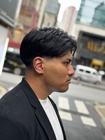 メグロバーバーショップロッポンギ 目黒六(MEGURO BARBER SHOP 6PPONGI) テーパーフェード