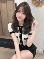 ユーフォリア 青山(Euphoria)&nbsp;【担当きょうこ】シースルーバング顔周りレイヤー赤み消しカラー