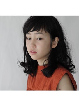 ロンド(RONND) 束感バングのミディアムカール