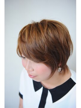 サロン ド ハル salon de HARU 大人かわいい斜めバンクボブ