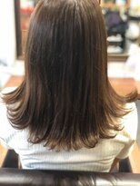 ボヌール ヘアーワークス(Bonheur hair works)&nbsp;フェミニンロブ×外はね×低明度カラー×グレージュ