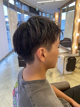 コワファースト 大分(COIFF1RST) ツーブロックスタイル