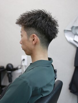 スラッシュ(SLASH) メンズパーマ/ハイライト/短髪/フェードカット/姫路