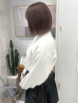 ローウェ 渋谷(Louwe)&nbsp;ほんのりラベンダーのミルクティーベージュ【 ayana 】