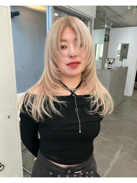 ジーナ オモテサンドウ(XENA) メルティカラー×似合わせカット×レイヤーカット