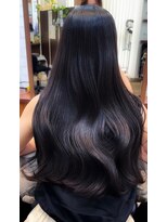 ヘアケアアンドヘアデザイン リベール(L:belle)&nbsp;黒髪サラツヤロング  ナチュラルストレートヘア 小顔 前髪なし
