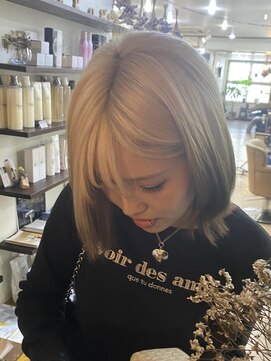 アゴーグ(agog) ホワイトカラー　裾カラー