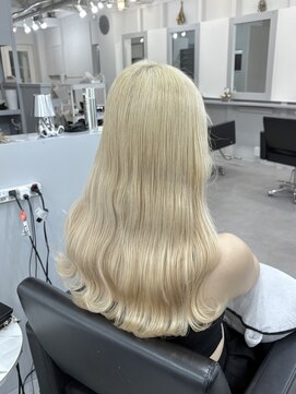 シェイロ(Cielro) ホワイトブロンド/ハイトーンカラー/ブロンドカラー