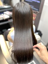 髪カルテ 従来の縮毛矯正とは異なる艶髪矯正