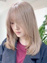 サンク 原宿 表参道(cinq) 顔周りレイヤーくびれミディアムレイヤーカットヘーゼルベージュ