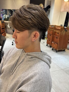 キャンバス バイ ネオリーブ 横浜西口(Canvas by neo.) 横浜★毛流れフェザーパーマメンズハイトーン