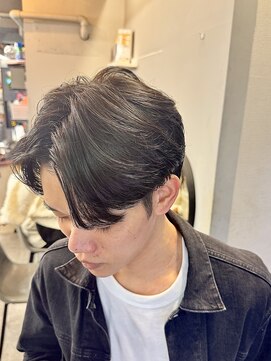 バレットプラス 銀座(VALETTE+) 銀座メンズセンターパートニュアンスパーマメンズカット