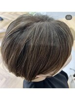 ヨコ 元住吉(yoco) ショートボブ×ハイライト