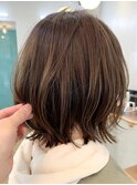 ミディアムレイヤーボブくびれウルフカット小顔/メイキー本厚木