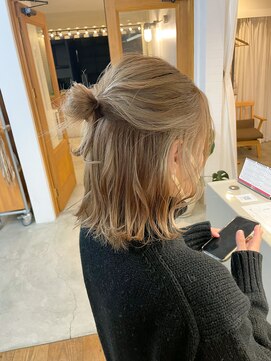 コミレ(COMILE) ハーフアップアレンジ