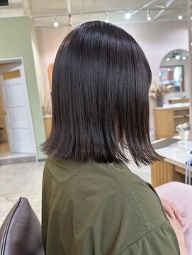 キュオンシア(CUEON. ciea) 切りっぱなし×ミントグレージュ