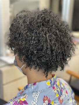 キャラ シャローネ 池袋(Chara Chalone) メンズパーマ/ツイストスパイラル/針金パーマ/パーマ強め/池袋