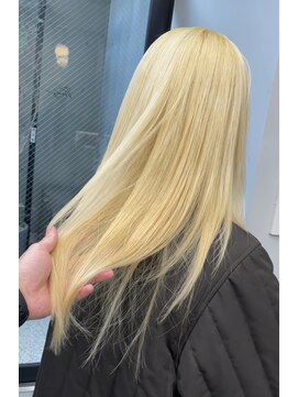 ヴァーディ オモテサンドウ(Vardy omotesando) 抜きっぱなしブリーチ・ダブルカラー・ケアブリーチ ・ブロンド