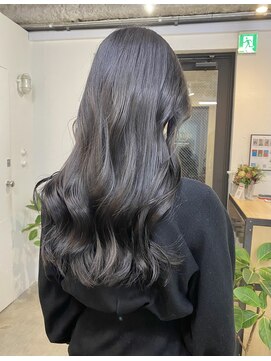 イースエモーション(ease et motion) 【天神.大名.今泉】光に当たる透け感が可愛い地毛風グレージュ