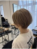 20代30代40代50代◎ハンサムショートとミルクティーベージュ
