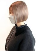 丸みショートボブュカラーグレイカラー白髪ぼかしハイライト