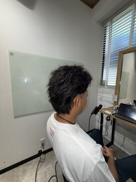 ログスラッシュ(LOG/) ツイストピンパーマショート♪