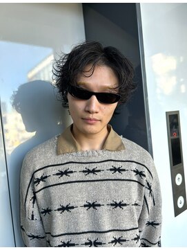 ビハインドザカーテン(BEHIND THE CURTAIN) 【外国人風癖毛パーマ】メンズ×フェザーパーマ