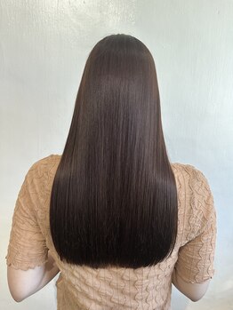 イムヘアー(Yim.hair)の写真/朝のスタイリングが決まらない。湿気で広がる髪。そんな“髪のストレス”を感じているあなたへ。