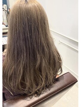 ルーチェココ(Lu'ce coco) ハイトーンベージュカラー