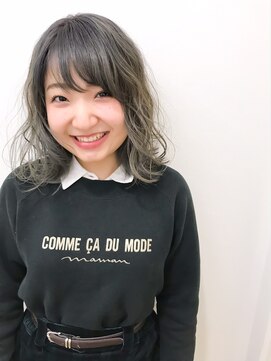 ビスコッティヘア (BISCOTTI HAIR) グラデーション～ホワイトグレージュ～