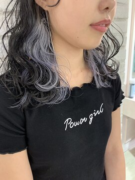 ロンド 表参道店(Lond) 学生さん必見！大人気＊インナーカラーシルバー＊セミディ＊