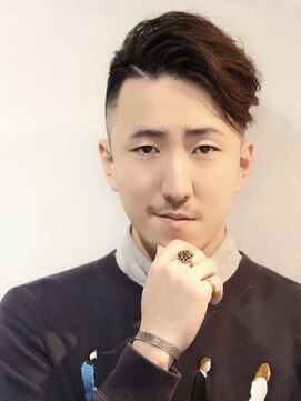 コンフィデンス メンズヘアー(confidence MEN'S HAIR) フェードパーマ×エッジライン　confidence -MEN'S HAIR-