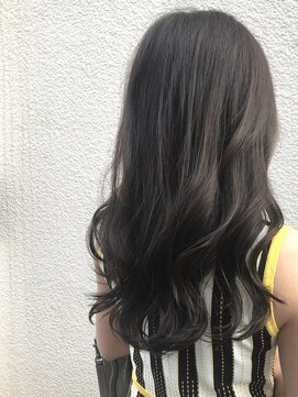 チョビー(Chobii) 表参道/イルミナカラー /フォギーベージュ/巻き髪/15