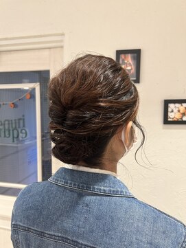 エクリ シセイドウ 麻布十番店(equri×SHISEIDO) 【麻布十番】ゆるっとヘアアレンジ♪