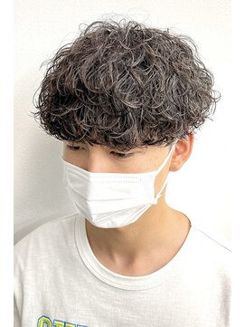 ササ シンサイバシ(33 SHINSAIBASHI) 刈り上げツーブロックマッシュ波巻きスパイラルパーマ