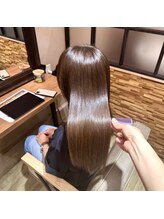 上質なツヤ感が自慢の最高級カラー。