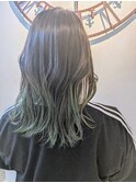 暗め×緑