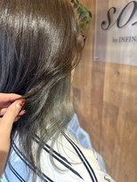 ソル(SOL by INFINI)&nbsp;イヤリンググリーンアッシュ