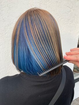 ルーチェココ ブラン(Lu'ce coco blanc) ぱつっとボブ×個性派ブルーインナー