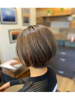 ヘアルーム シン(hair room SHIN)の写真/時間がたっても綺麗なシルエットが続くスタイルを心がけています。