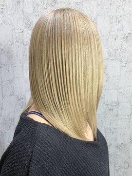 リアンバイアリュール(Lian by Allure) 《Lian by Allure》小田桐　潤　ブロンドカラー