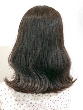 ネオリーブアオバ 高田馬場店(Neolive aoba) マットなオリーブカラー×ゆるふわミディアム